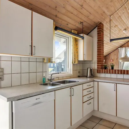 Holiday home Iida - 100m From The Sea In Nw Jutland By Interhome *